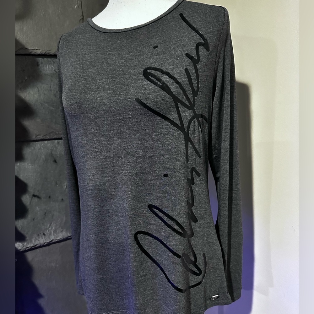 Calvin Klein Long Sleeve Gray Fitted Tee Shirt - Picture 3 of 7